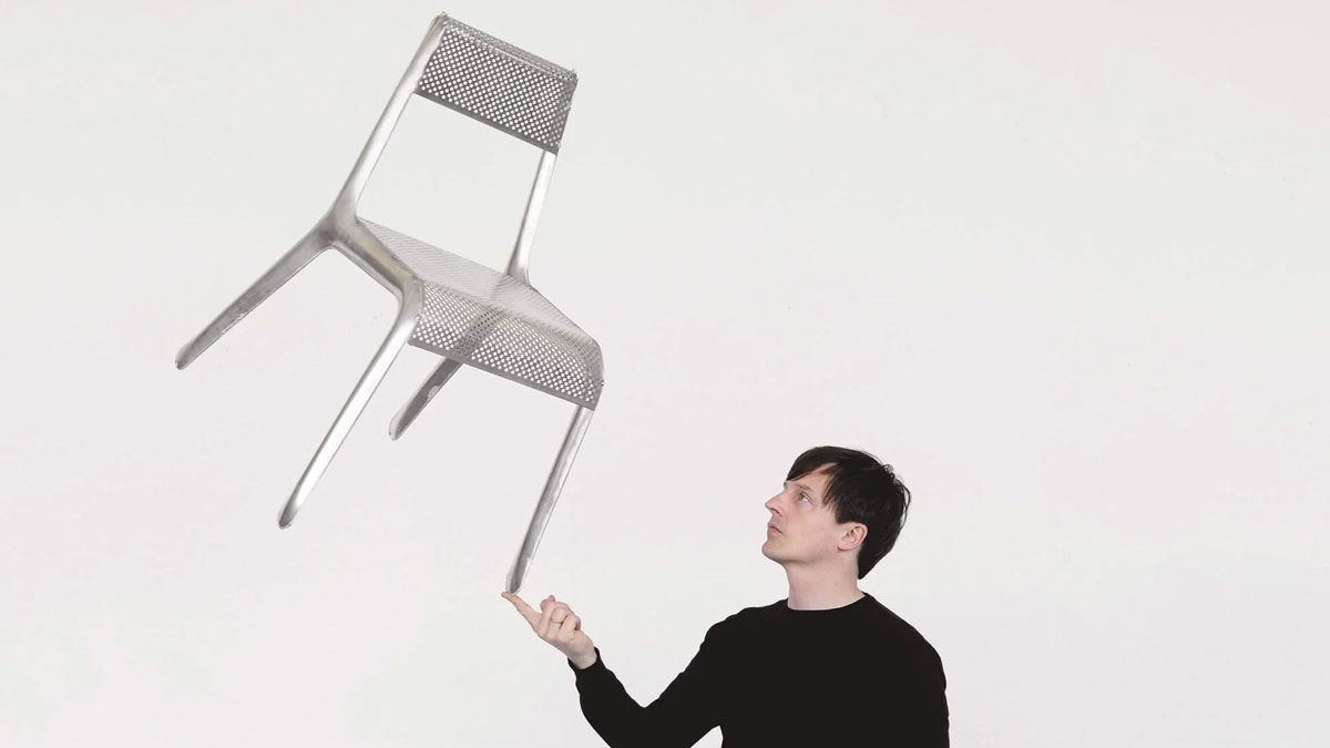ULTRALEGGERA - The World's Lightest Chair ULTRALEGGERA - The World's Lightest Chair