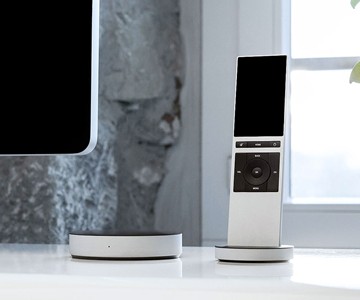NEEO Smart Remote with Hand Recognition NEEO Smart Remote with Hand Recognition