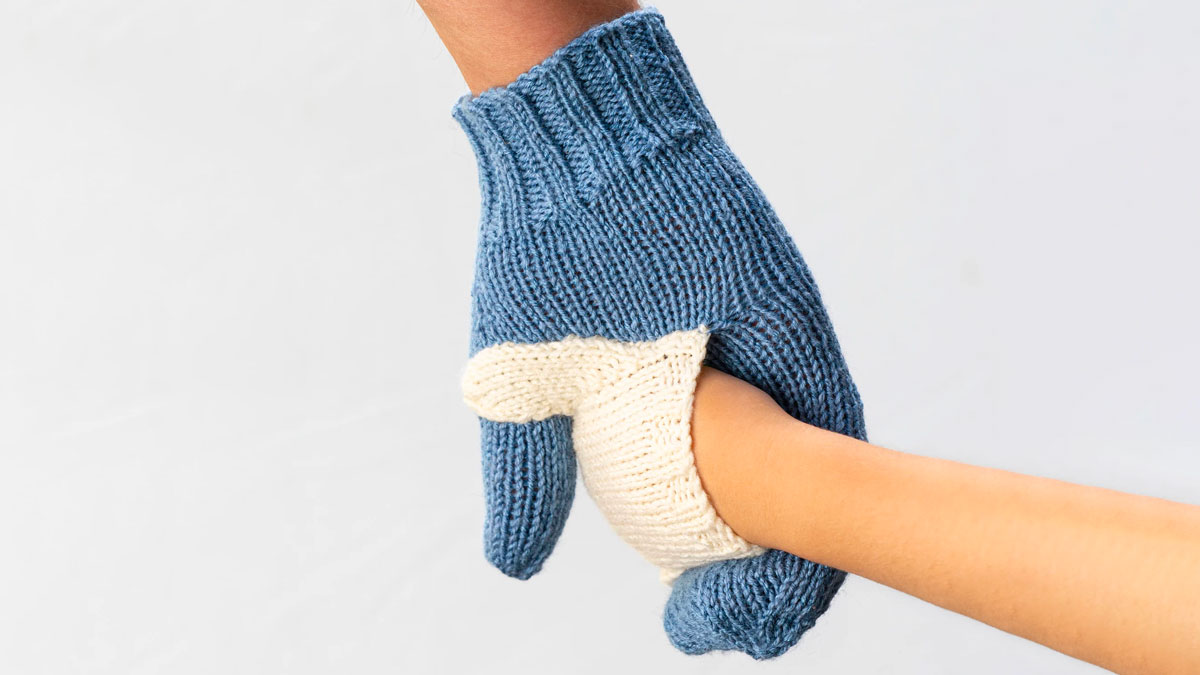 Never Let Go Parent-Child Mittens