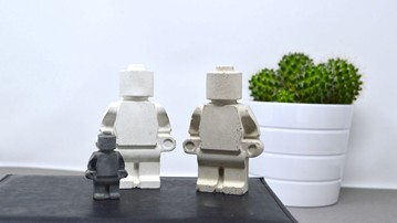 Concrete LEGO Minifigs Concrete LEGO Minifigs