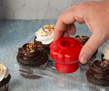 Fresco Chef Hat - Keep Your Baked Goods Fresh Fresco Chef Hat - Keep Your Baked Goods Fresh
