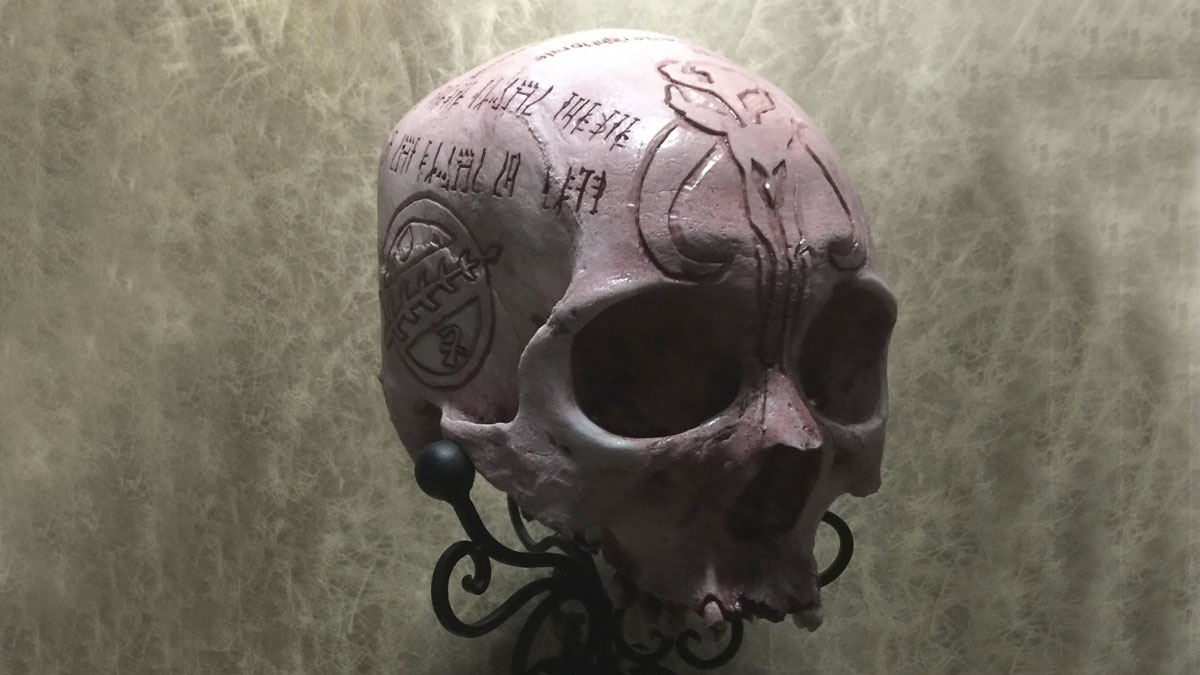Hand-Carved Mandalorian Oath Skull Hand-Carved Mandalorian Oath Skull
