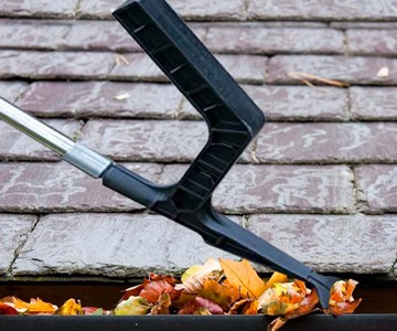 Roof Gutter Cleaning Tool