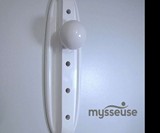 Mysseuse Self-Massager & Towel Holder