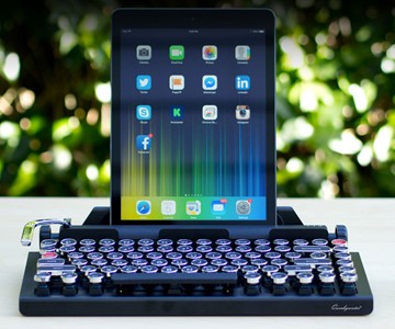 Qwerkywriter - Wireless "Typewriter" Keyboard