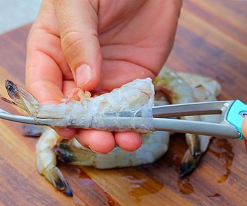 Frogmore 1-Step Shrimp Cleaner Frogmore 1-Step Shrimp Cleaner