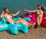 Fluzzle Interlocking Float Tubes