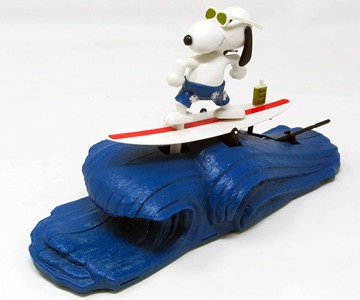 Snoopy Is Joe Cool Motorized Model Kit
