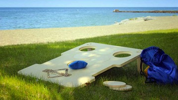 Bru-Bag - Cornhole Meets Beer Pong