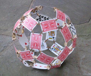 Skallops: Build The Ultimate Card House Skallops: Build The Ultimate Card House