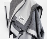 Yaasa Infinity Blanket with Celliant Tech