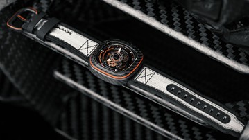 SEVENFRIDAY Orange Carbon Watch SEVENFRIDAY Orange Carbon Watch