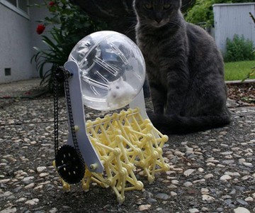 Hamster-Powered Strandbeest Hamster-Powered Strandbeest