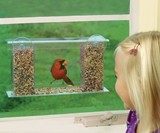 One-Way-Mirror Birdfeeder