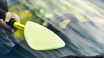 Invisible Glass Reach & Clean Windshield Tool Invisible Glass Reach & Clean Windshield Tool