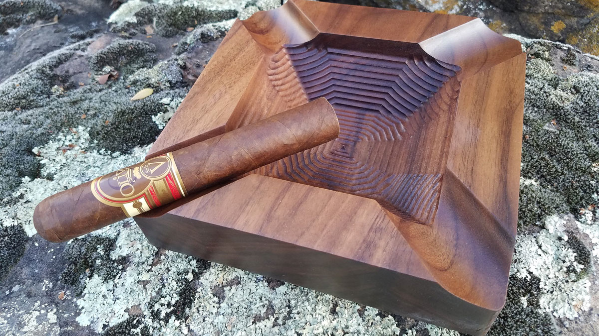 Handmade Walnut Cigar Ashtrays Handmade Walnut Cigar Ashtrays