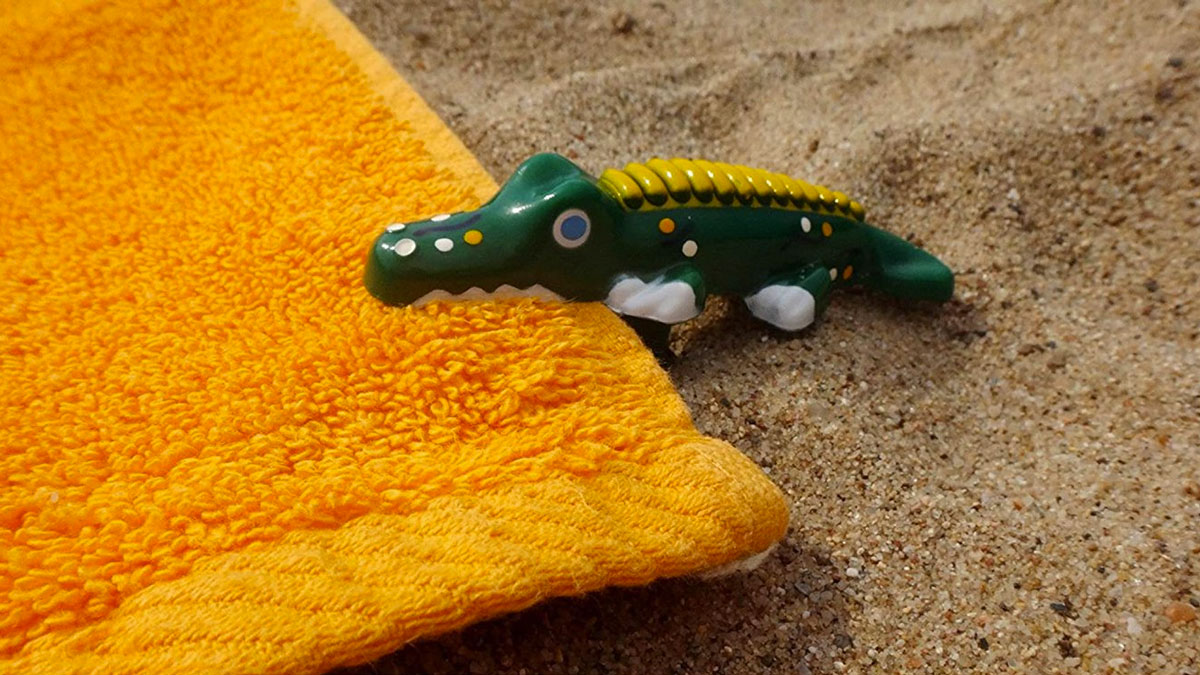 Alligator Beach Towel Anchor Stakes Alligator Beach Towel Anchor Stakes