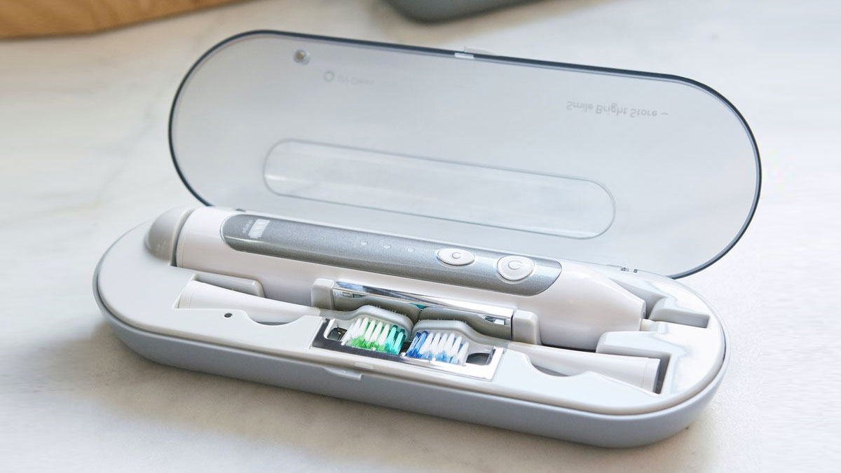 Platinum Sonic Toothbrush & USB Sanitizing Case