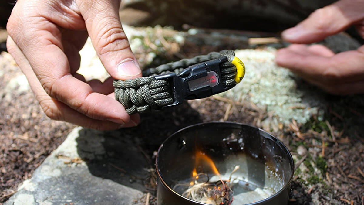 Outdoor Element Kodiak Survival Bracelet Outdoor Element Kodiak Survival Bracelet
