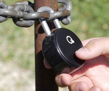 Quicklock Bluetooth & NFC Padlock Quicklock Bluetooth & NFC Padlock