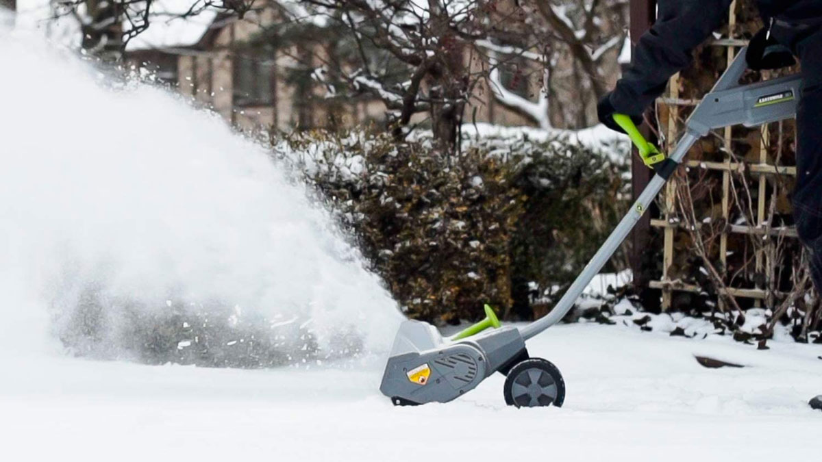 Earthwise Cordless Electric Snow Shovel Earthwise Cordless Electric Snow Shovel