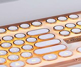 Azio Retro Classic Bluetooth Keyboard