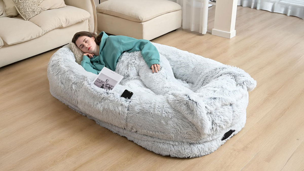 Plufl: The Dog Bed for Humans Plufl: The Dog Bed for Humans