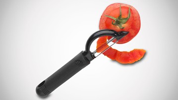 Messermeister Pro Touch Serrated Swivel Peeler Messermeister Pro Touch Serrated Swivel Peeler