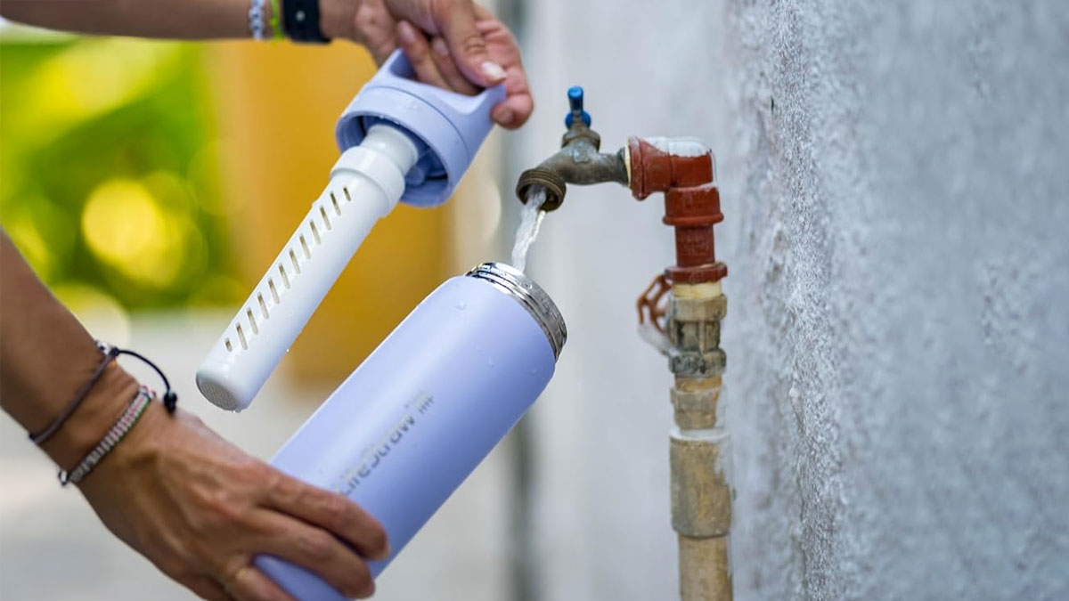 LifeStraw Go Water Filtration Bottle LifeStraw Go Water Filtration Bottle