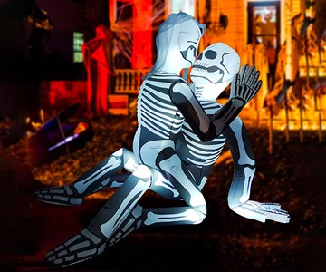 Inflatable Skeleton Lovers