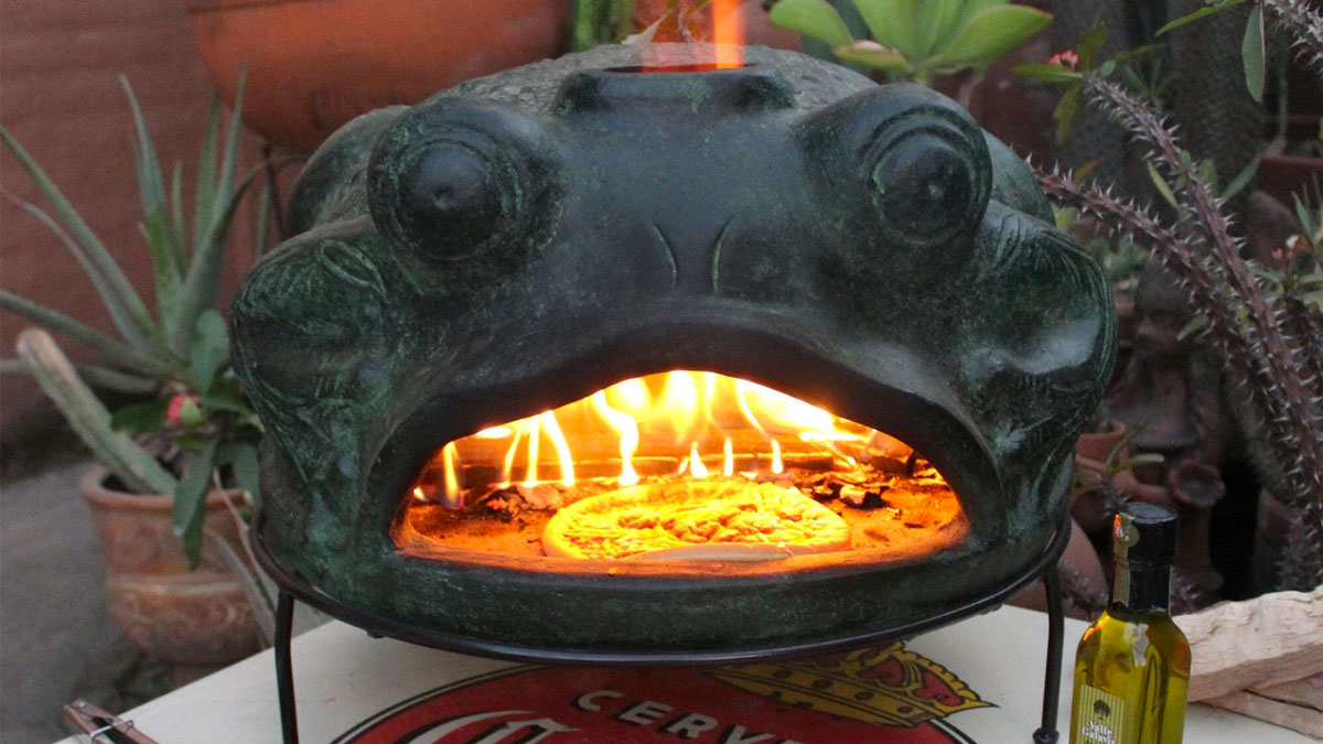 Green Frog Terracotta Pizza Oven Green Frog Terracotta Pizza Oven