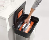 Joseph Joseph Titan Trash Can & Compactor