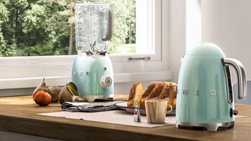 Smeg Retro Electric Kettle Smeg Retro Electric Kettle