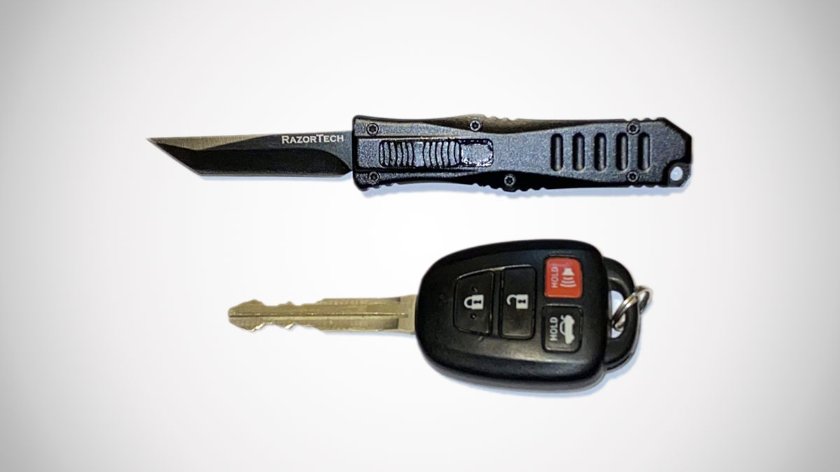 Mini Keychain Double Action Knife Mini Keychain Double Action Knife