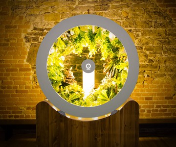 OGarden Rotating Indoor Plant Wheel OGarden Rotating Indoor Plant Wheel