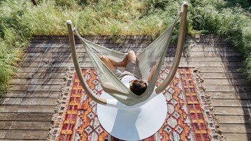 Splurge: The Hammock Throne Splurge: The Hammock Throne