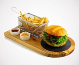 Yukon Glory Burger Serving Set