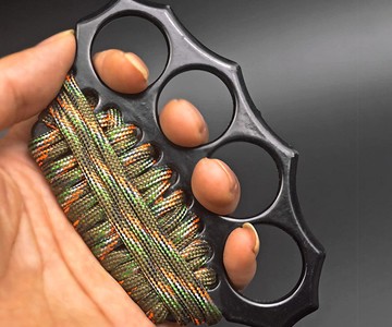 Paracord-Wrapped Knuckle Duster Paracord-Wrapped Knuckle Duster