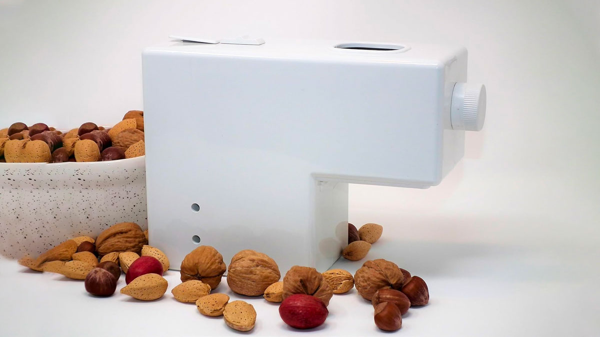 Pelamatic Premium Electric Nut Cracker
