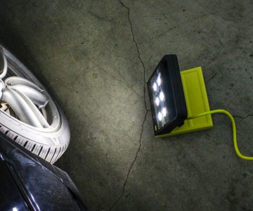PowerShell Folding Work Light
