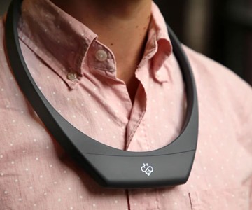 Hapbee - On-Command Feelings Wearable Hapbee - On-Command Feelings Wearable