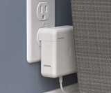 Blockhead Side-Facing Apple Plug