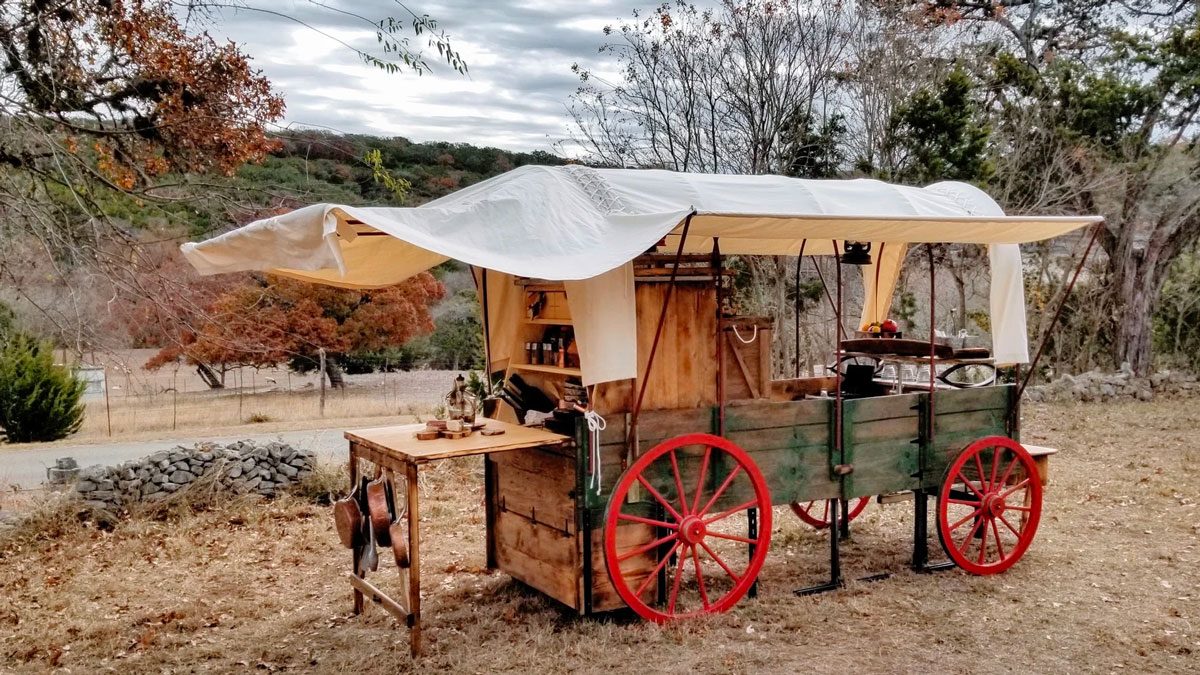 Chuck Wagon Outdoor Kitchen & Bar Chuck Wagon Outdoor Kitchen & Bar