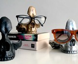 Skull Glasses Stand
