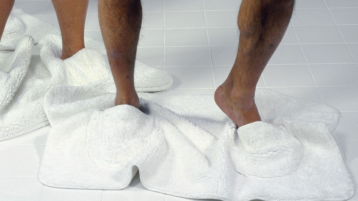 Mat Walk - Bathmat with Built-in Slippers Mat Walk - Bathmat with Built-in Slippers