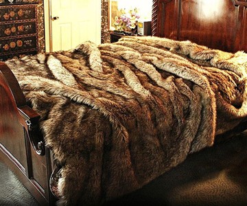 Faux Wolf Fur Bedspread Faux Wolf Fur Bedspread