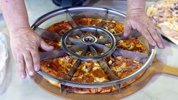 The Equalizer Multi-Blade Pizza Cutter The Equalizer Multi-Blade Pizza Cutter