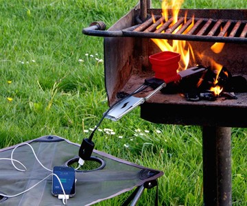 The FlameStower Fire-Powered Device Charger The FlameStower Fire-Powered Device Charger