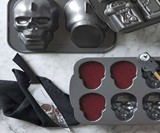 Mini Skull Cakelet Pan