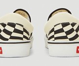 Vans UA Classic Slip-On Twist Sneakers